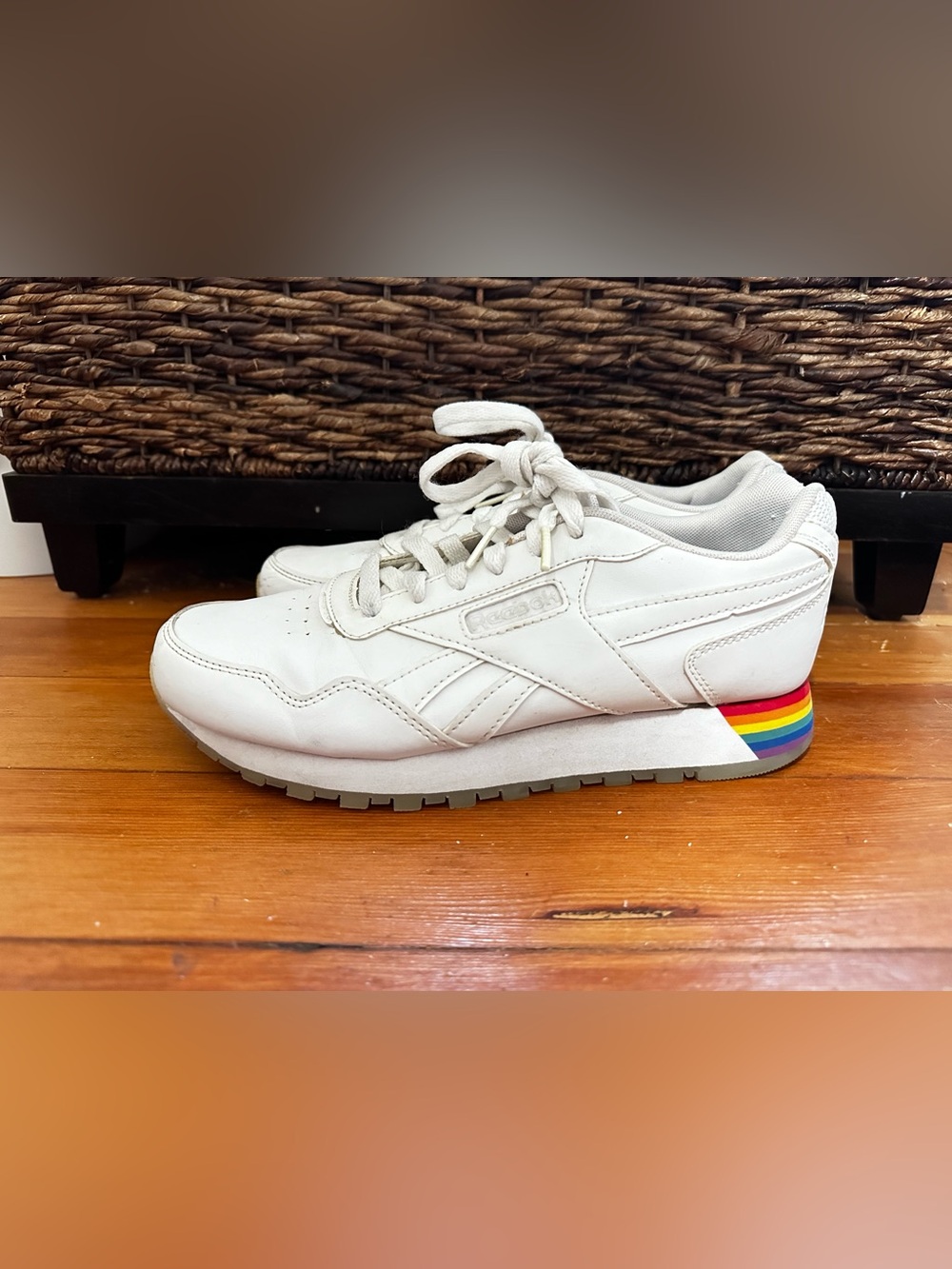 Reebok Classics Harmon Run Rainbow Pride Sneakers — Women’s size 7.5